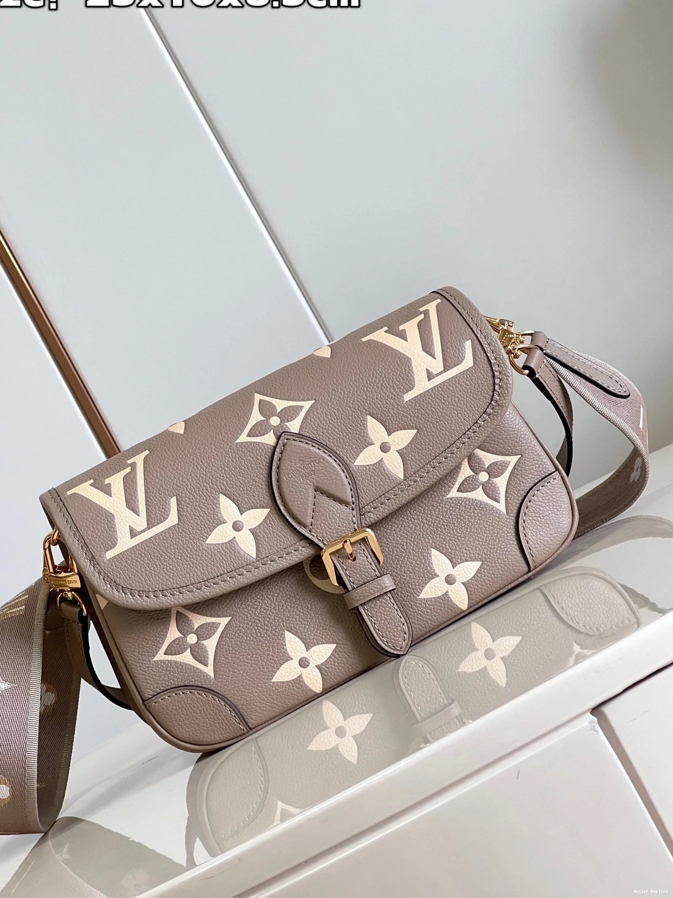 Affordable Nano VUITTON LOUIS Diane 0821